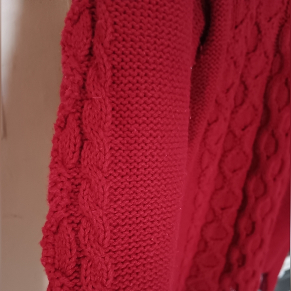 Red knit "Bass" Brand Sweater - Picture 1 of 6